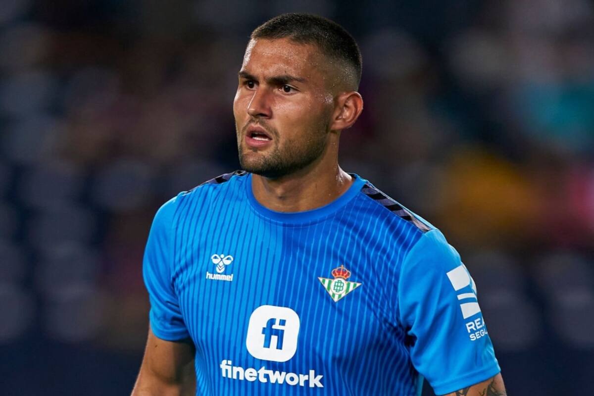 Fran Vieites jugó cuatro partidos durante la temporada 2023-24 en el Real Betis