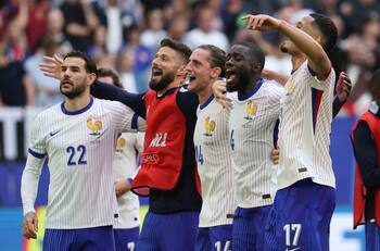 VIDEO | El autogol que clasificó a Francia a cuartos de final de la Eurocopa