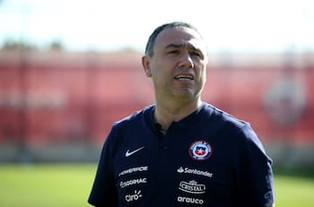 “Fue difícil hacerles entender a los jugadores más exitosos de la historia que en la Selección Chilena no había derechos adquiridos”