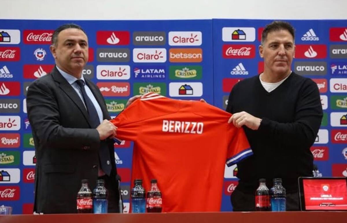 "Con Martín Lasarte hicimos todo lo posible y no estuvimos tan lejos. Y yo estoy convencido de que Eduardo Berizzo iba a llevar al Mundial a Chile, pero renunció por factores que solo él puede explicar", dice Cagigao.