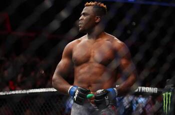 Francis Ngannou: De "indigente" a estrella de la UFC inspirado por la película "300"