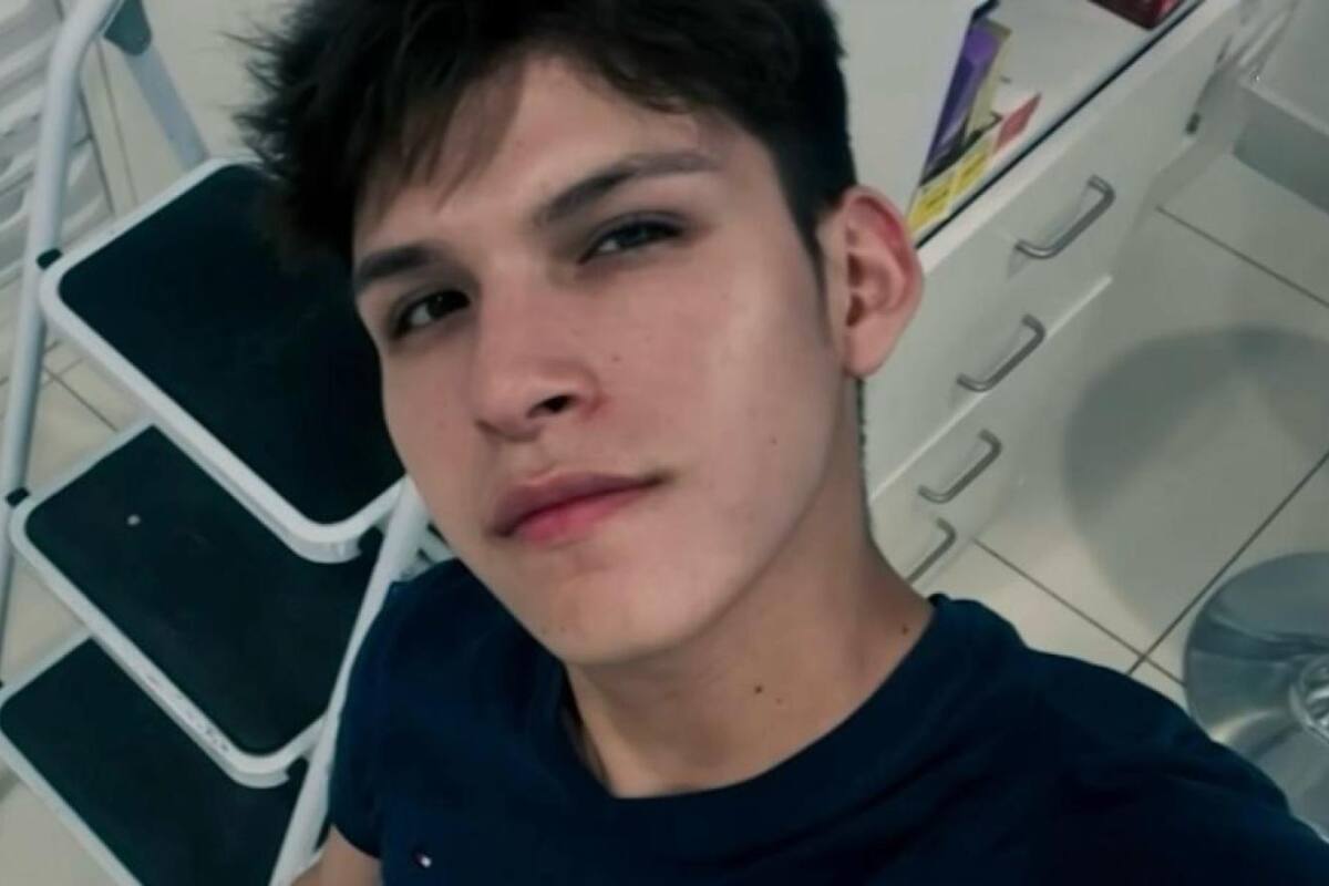 El joven de 21 años fue encontrado sin vida a más de 150 kilómetros desde donde su celular registró su última ubicación.