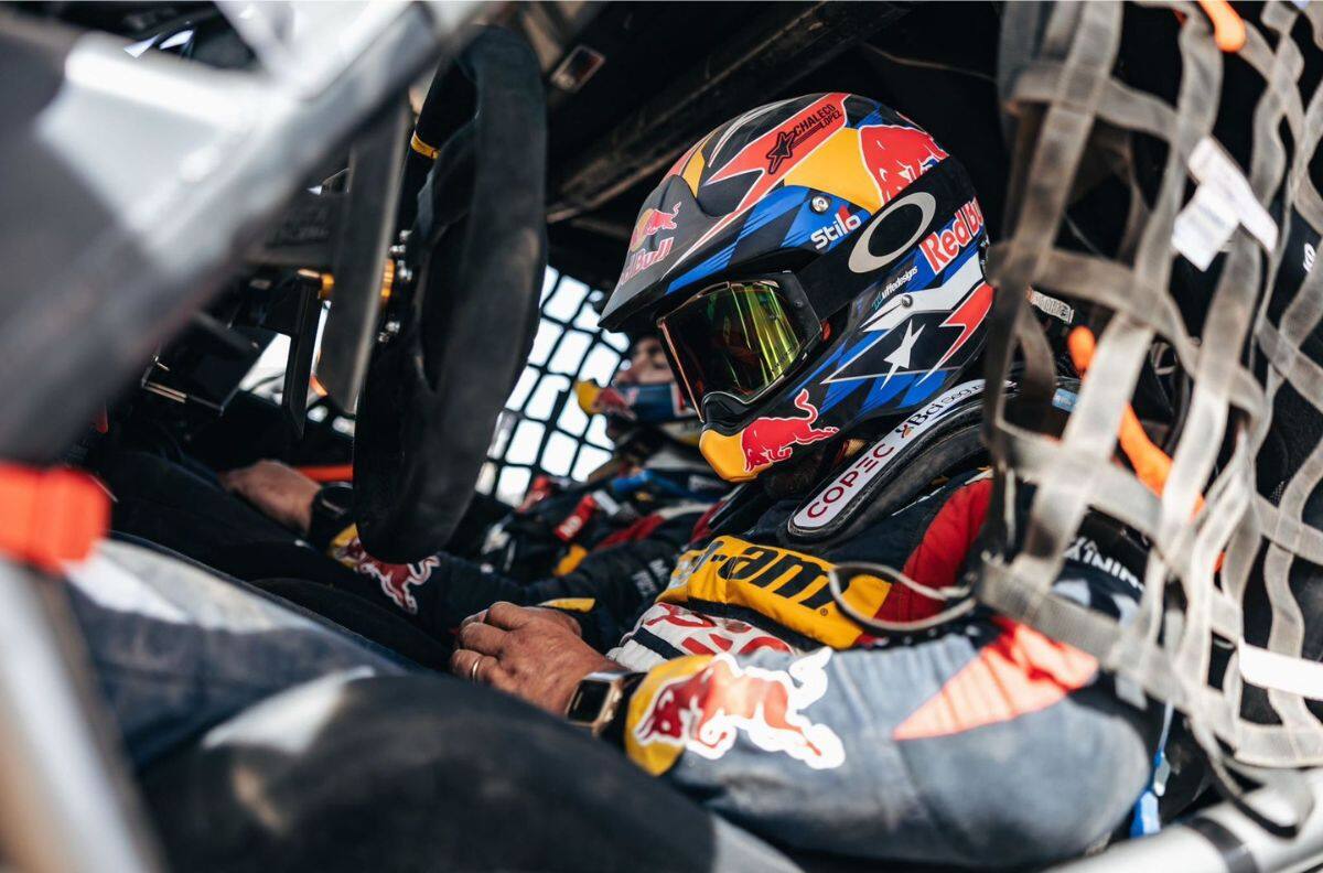No se olviden de Chaleco: Francisco López ganó su primera etapa del Dakar