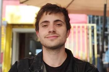 Quién es Francisco Dañobeitía, reconocido actor y cantante chileno