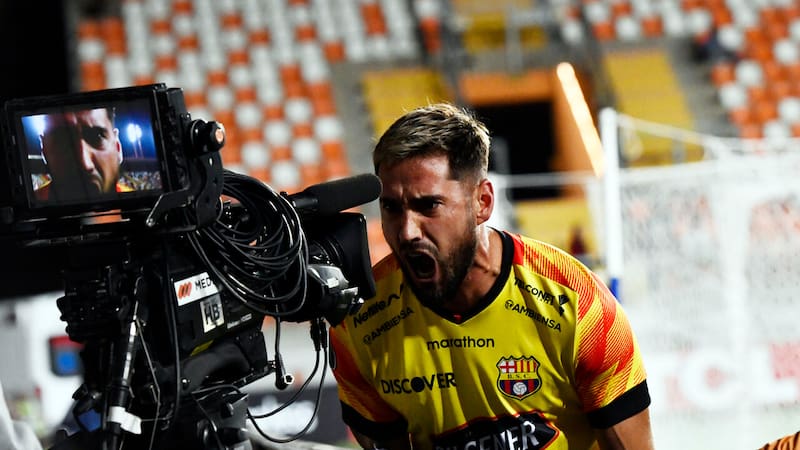 Goleador argentino se aburrió de esperar a la U: tiene nuevo equipo