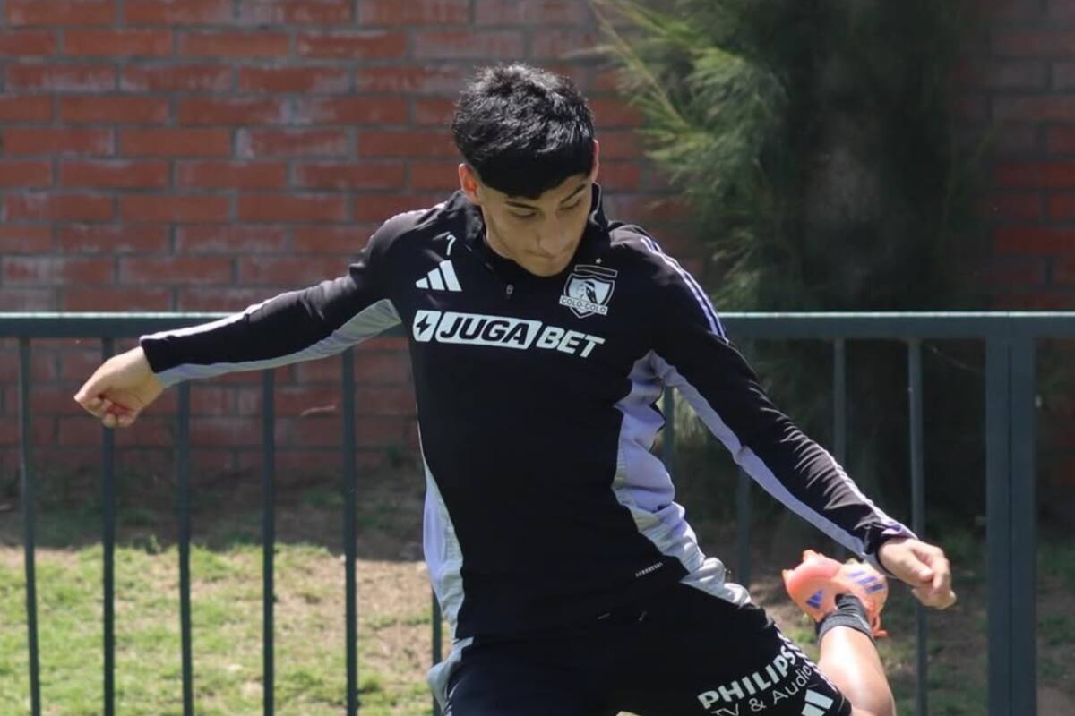 El delantero no fue citado para enfrentar a Cobresal, pero podría sumar minutos en la semifinal ante Santiago Wanderers Sub 20. Foto: Colo Colo Fútbol Joven.