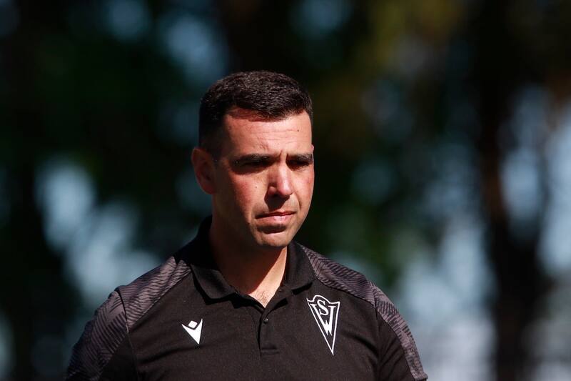 El DT en su paso por Wanderers.