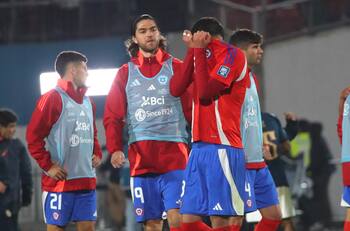 Gareca no le dio un solo minuto y fue elegido como uno de los mejores en Inglaterra