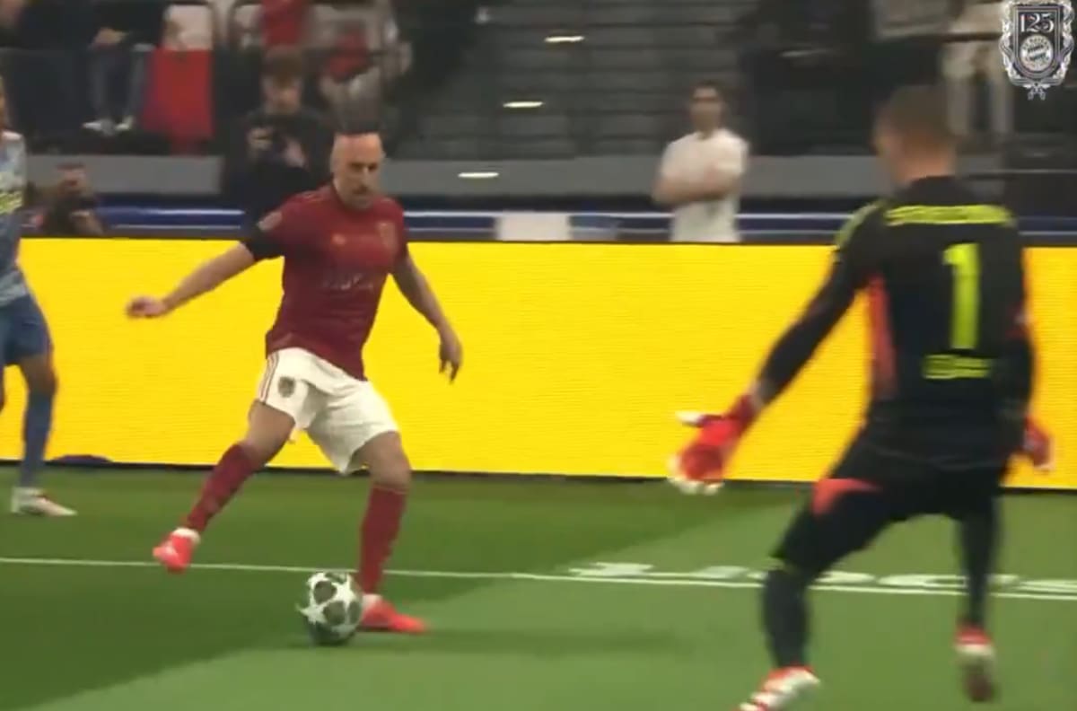 Como en sus mejores tiempos: Franck Ribéry dejó este golazo tras pase de Robben en la Beckenbauer Cup
