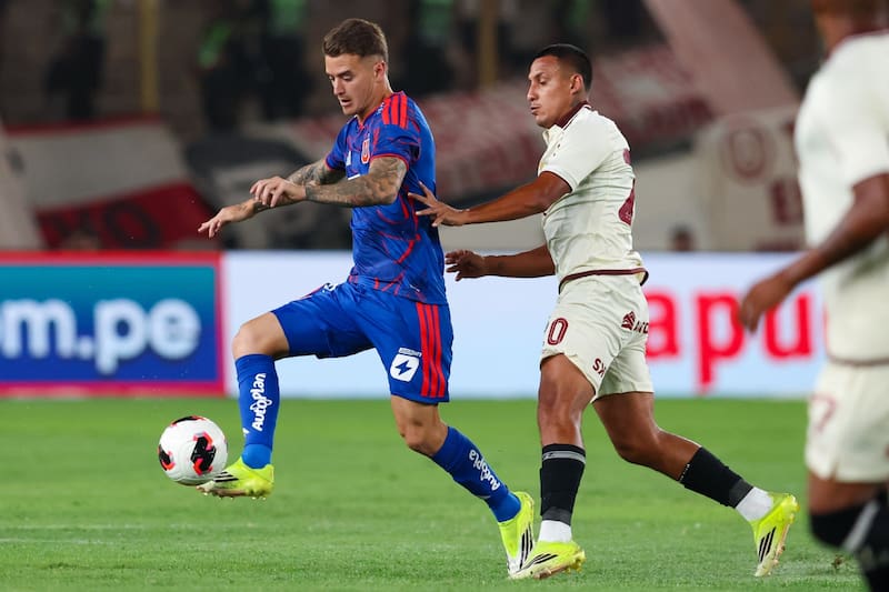 El defensor en la U. Foto: @udechile.