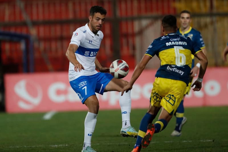 Franco Di Santo tendría sus días contados en la UC. Foto: Agencia Aton.