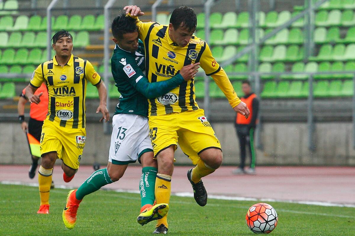 El canterano Oro y Cielo durante un Clásico Porteño en 2017 en el Elías Figueroa Brander. Foto: Agencia Aton.