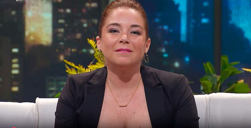 Francoise Perrot se lanzó contra Edmundo Varas en "Only Fama". Créditos: Mega