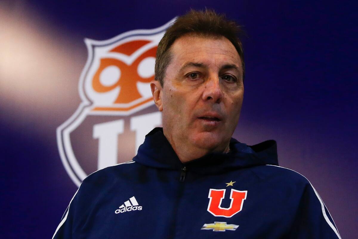 El entrenador argentino le estaría ganando la pulseada a Gustavo Álvarez para ser DT de Newell's Old Boys.