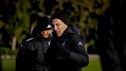 Ex DT de la U sufre duras críticas en Argentina: “Espera que nos empaten para hacer cambios”