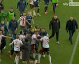 VIDEO | Frank Lampard provocó una batalla campal en el fútbol inglés: rivales lo querían linchar