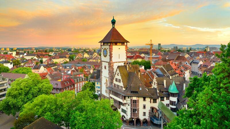 Friburgo, es una de las ciudades de Alemania que podrás conocer gracias a la Visa Working Holiday.