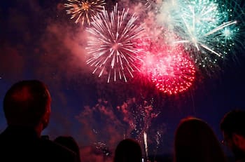 El punto de Valparaíso donde suspendieron el lanzamiento de fuegos artificiales por las marejadas anormales