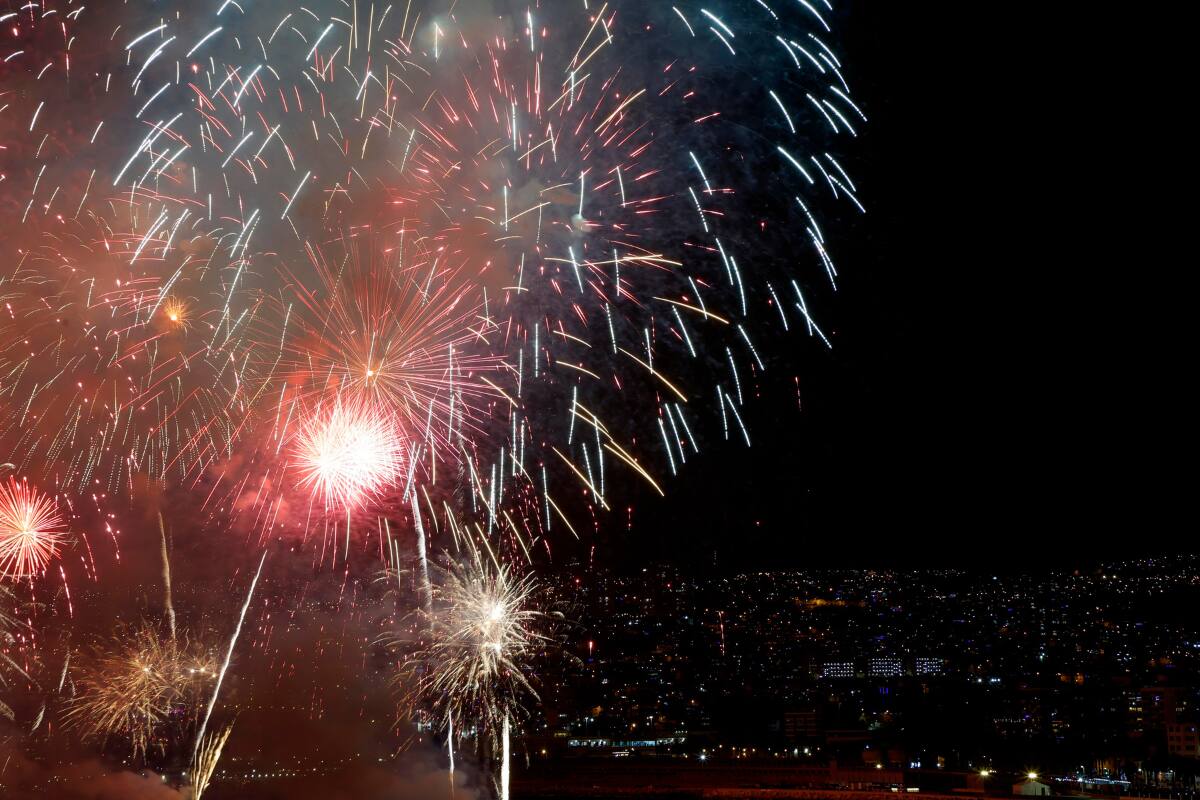 El evento permitirá acceder a una previa del espectáculo que se realizará en el borde costero el 31 de diciembre. Créditos: Sebastian Cisternas/Aton Chile.