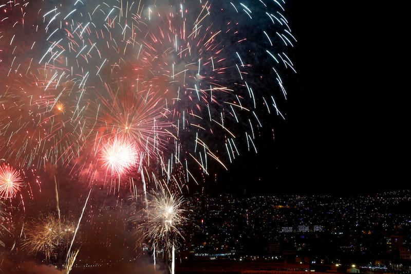 El evento permitirá acceder a una previa del espectáculo que se realizará en el borde costero el 31 de diciembre. Créditos: Sebastian Cisternas/Aton Chile.