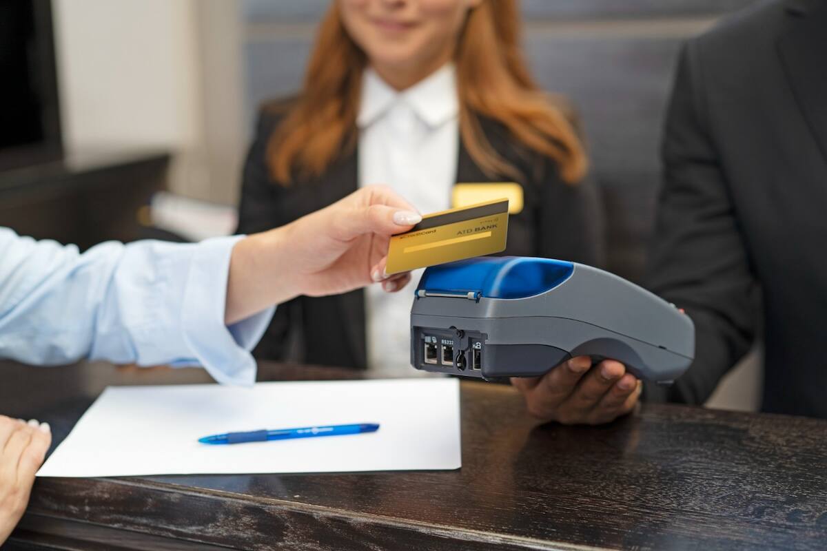 generará una nueva entidad financiera con más de 2,1 millones de clientes. Foto: Freepik