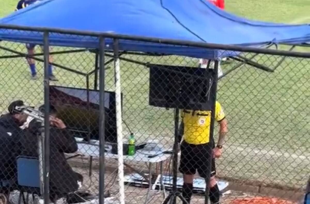 VIDEO | Ni la Primera B tiene: El improvisado VAR que se luce en el fútbol amateur de Chile