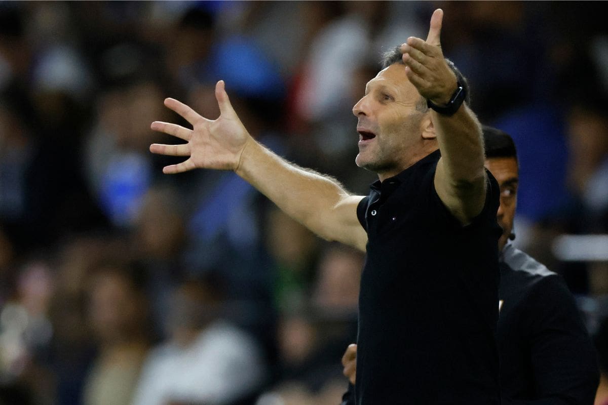 Walter Ribonetto, DT de Everton de Viña del Mar, tiene fe en que el partido ante la U significará el despegue de su equipo. Foto: Agencia Aton.