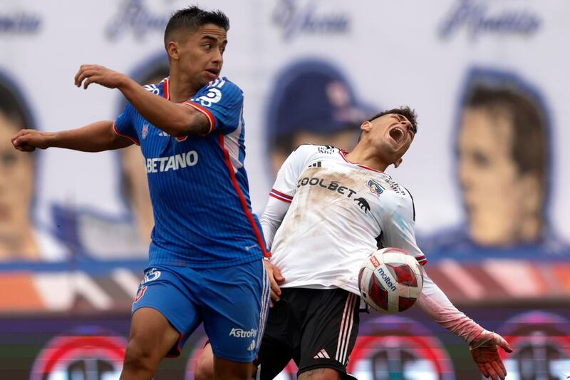 Universidad de Chile y Colo Colo, dos equipos que tienen un álbum de láminas exclusivo.