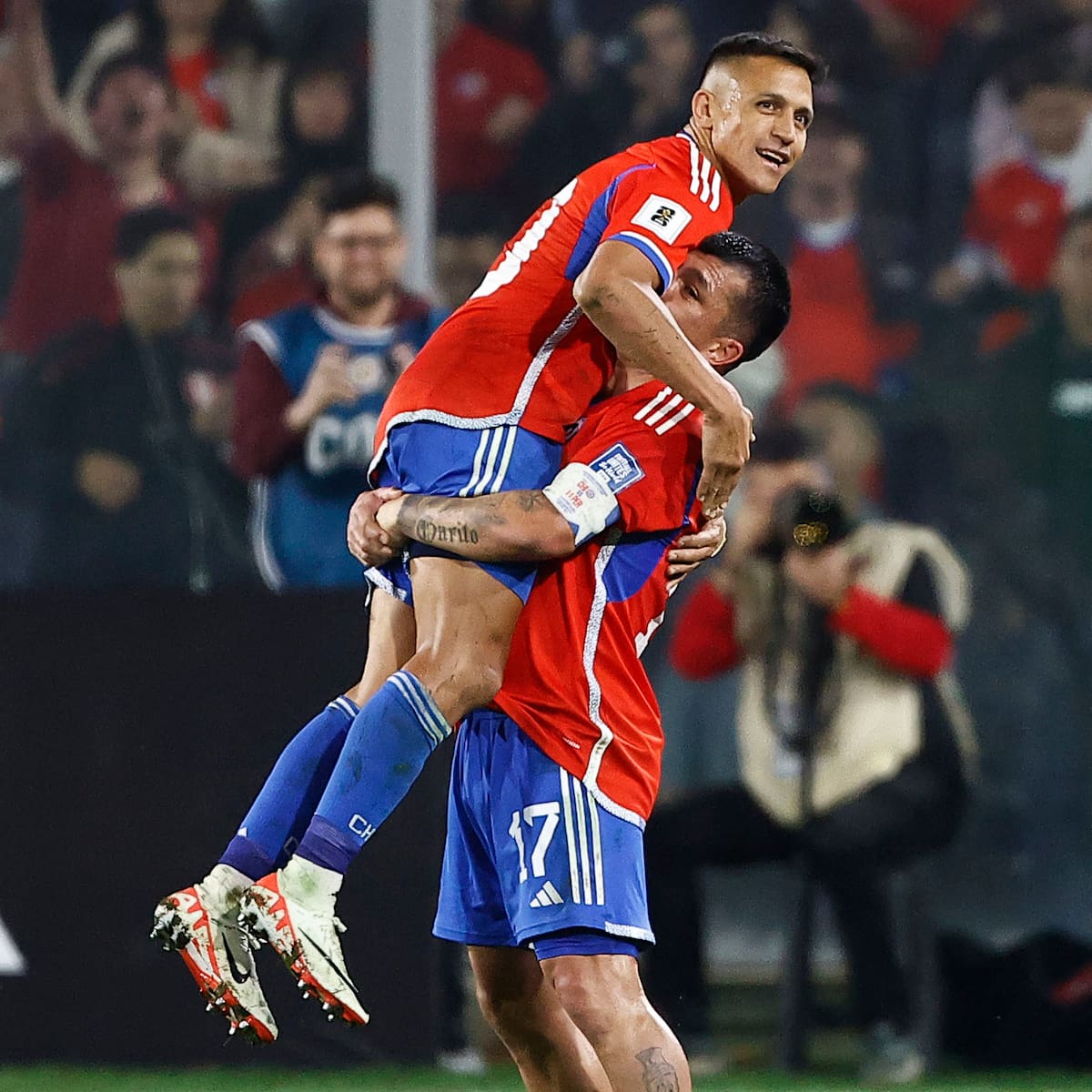 Le proponen a Gary Medel convencer a Alexis Sánchez para llegar a la UC y no duda: “Ese es chuncho”