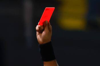 Escándalo en el arbitraje chileno: juez denunciado por acoso dirigirá este partido de Primera División