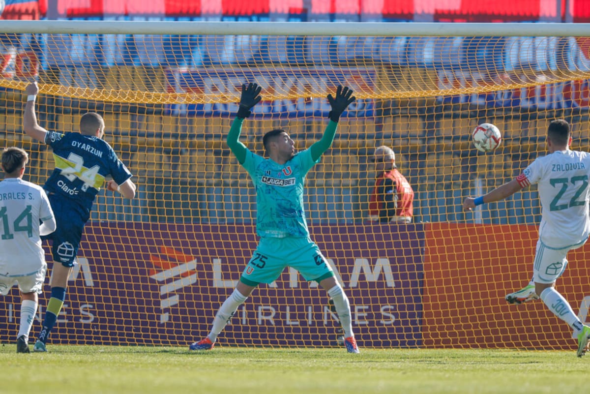 Universidad de Chile y Everton se han enfrentado tres veces en el año. Foto: Aton.