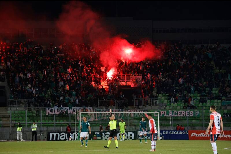 No habrá Noche Verde entre Santiago Wanderers y Colo Colo. Foto: Agencia Aton.