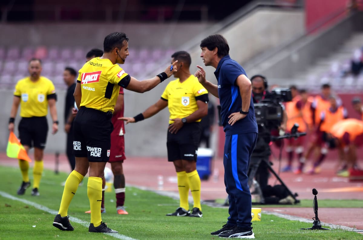 Daniel Garnero arremete contra Piero Maza tras el empate de la UC ante La Serena: “Me voy con bronca”