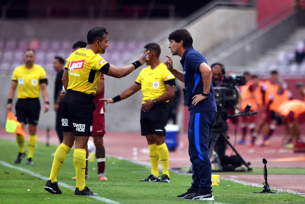 Daniel Garnero arremete contra Piero Maza tras el empate de la UC ante La Serena: “Me voy con bronca”. Foto: Aton.
