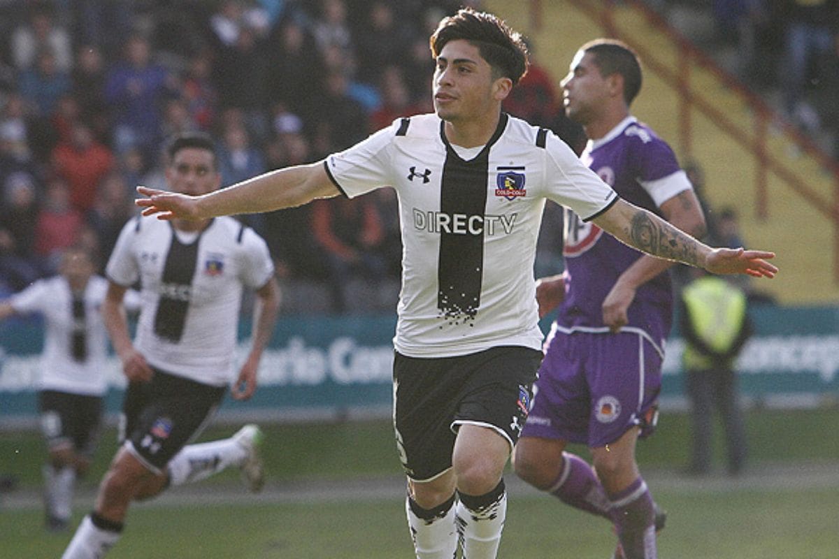 Bryan Carvallo en Colo Colo.