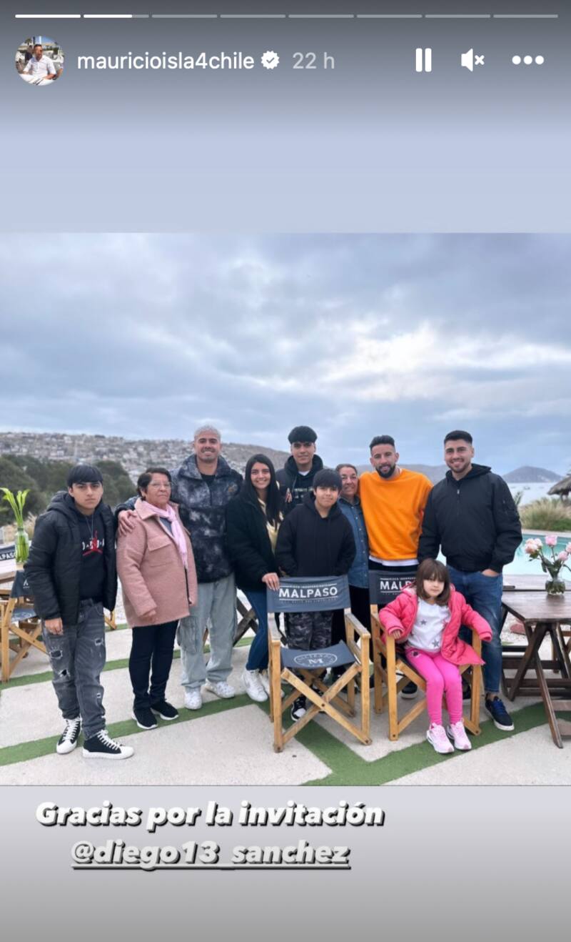 Las familias de Mauricio Isla y Diego Sánchez compartieron un almuerzo en Coquimbo.