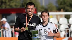 Carlos Muñoz decide su futuro: “Cuando me retire quiero ser entrenador en el fútbol femenino”