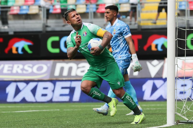 Leonardo Valencia tuvo un espectacular 2025 con la camiseta de Audax Italiano. Foto: Agencia Aton.