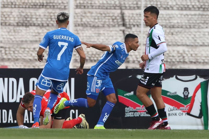La U y Palestino jugaron el domingo pasado en el Municipal de La Cisterna. Foto: Agencia Aton.