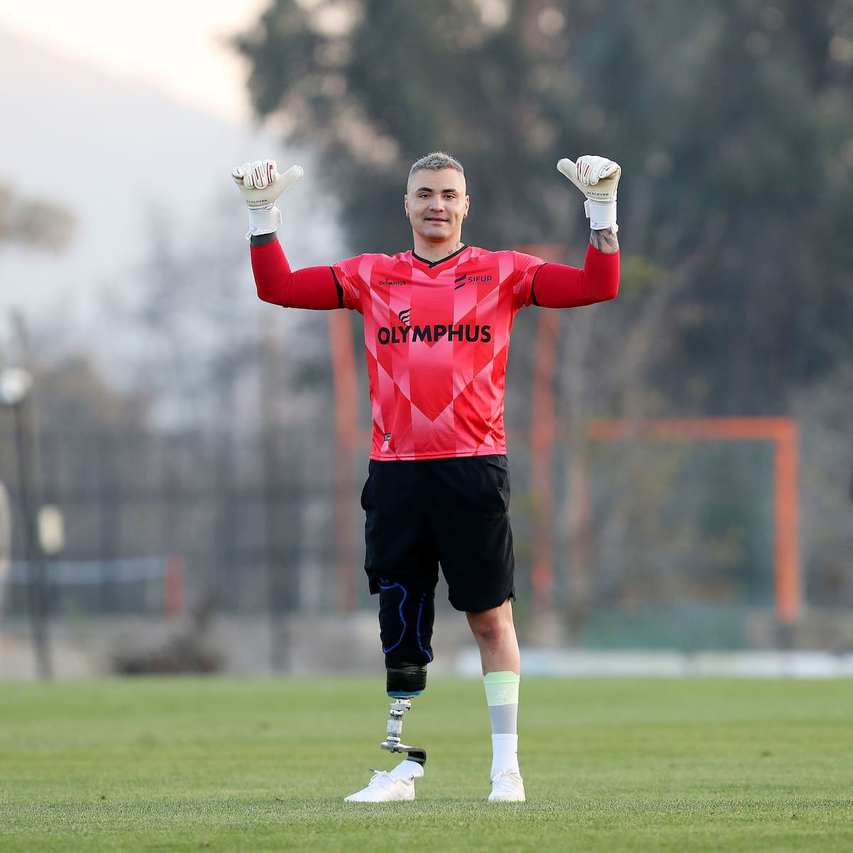 Conoció a Cristóbal Campos en la U y ahora lo recibirá en Glorias Navales: “Por todo lo que ha vivido, nos enaltece”