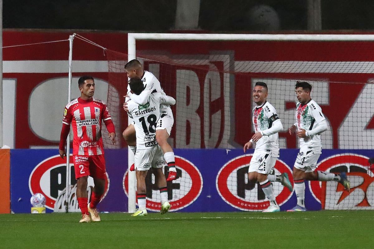 Palestino celebra en La Calera: triunfo clave lo deja sexto y complica a los Cementeros. Foto: Aton.