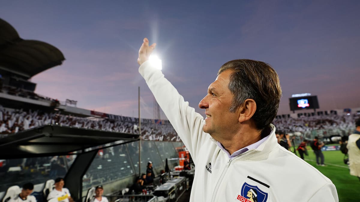 ¿Se va de Colo Colo? El importante cargo en el fútbol chileno que puede asumir Aníbal Mosa