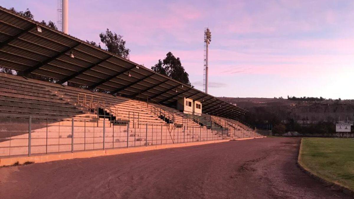 Estadio del fútbol chileno no podrá ser remodelado por pelea entre políticos