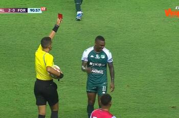 VIDEO | Fracasó en Colo Colo y la sigue pasando mal: lo echaron por decir que un árbitro estaba gordo