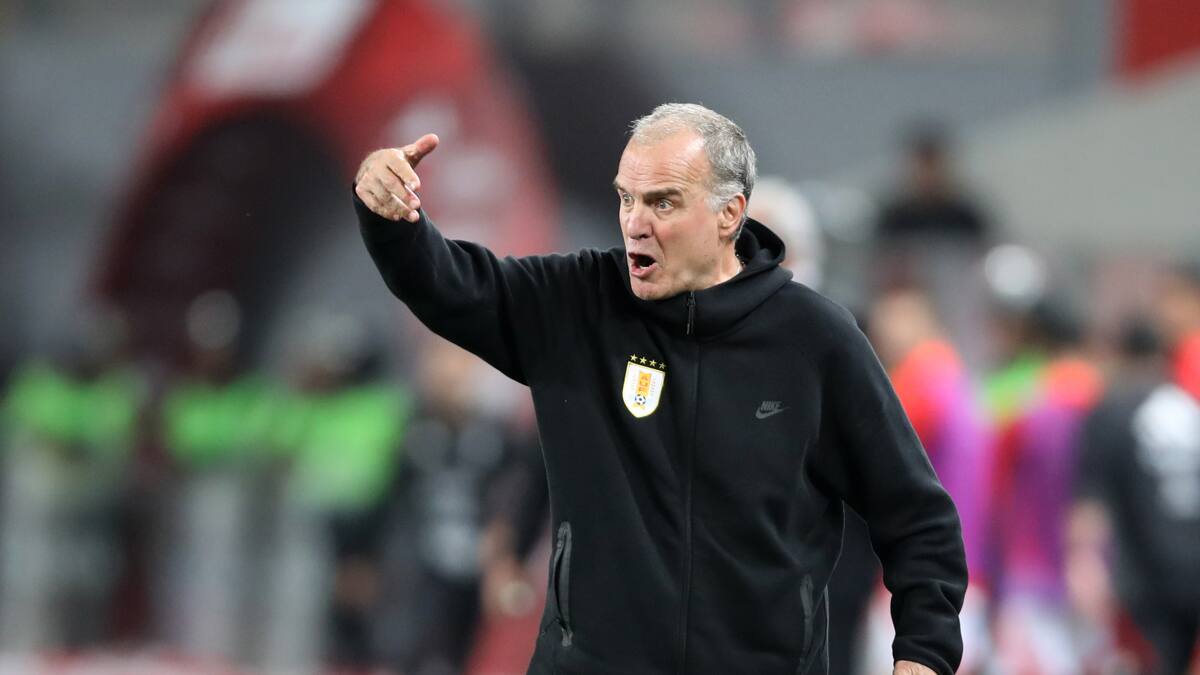El feroz reto del Marcelo Bielsa a su traductor en pleno Wembley que dio la vuelta al mundo