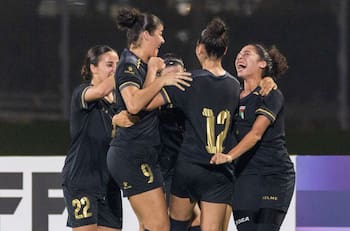 VIDEO | Defensora chilena anotó en histórica victoria de la Selección de Palestina