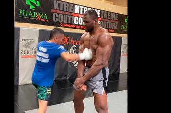 Un muro: El doloroso reto del peleador de UFC Francis Ngannou