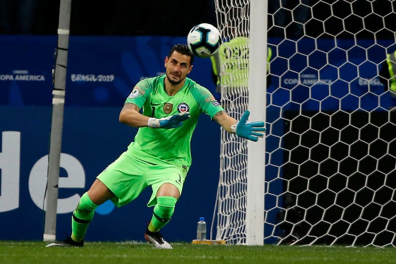El arquero no tuvo un buen paso por la Roja.