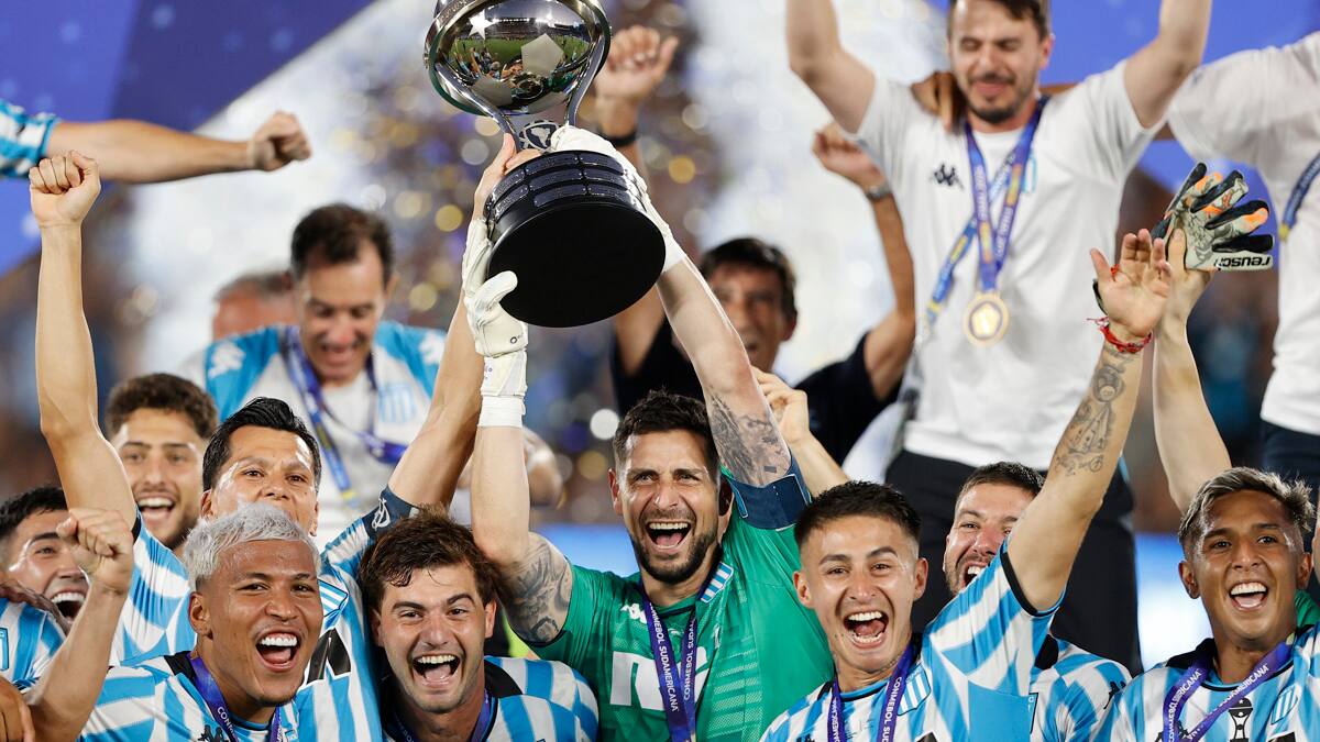 Los futbolistas chilenos que han sido campeones de Copa Sudamericana