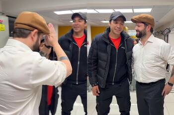 VIDEO | Gabriel Boric se encuentra con Matías Fernández y le confiesa: “Traté de imitar...”